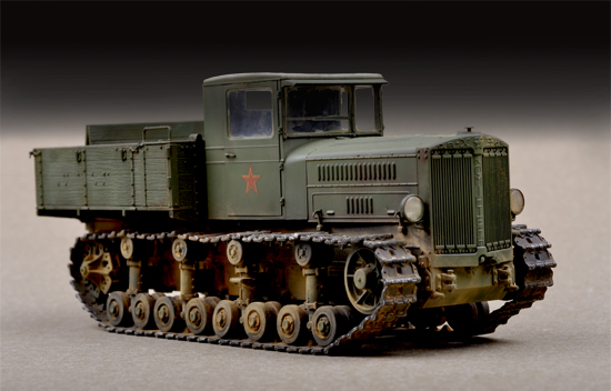 SOVIET KOMINTERN ARTILLERY TRACTOR