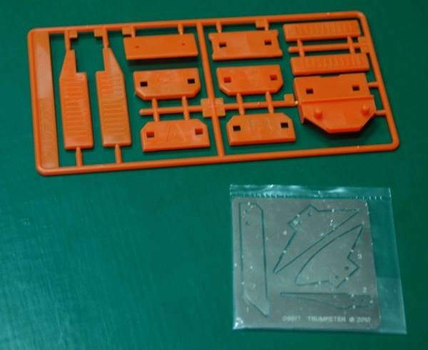 TAGLIERINO CON 4 LAME E MANICI