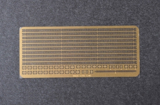 FOTO-INCISIONI PARAPETTI E RETI DI SICUREZZA PER NAVI 1/700