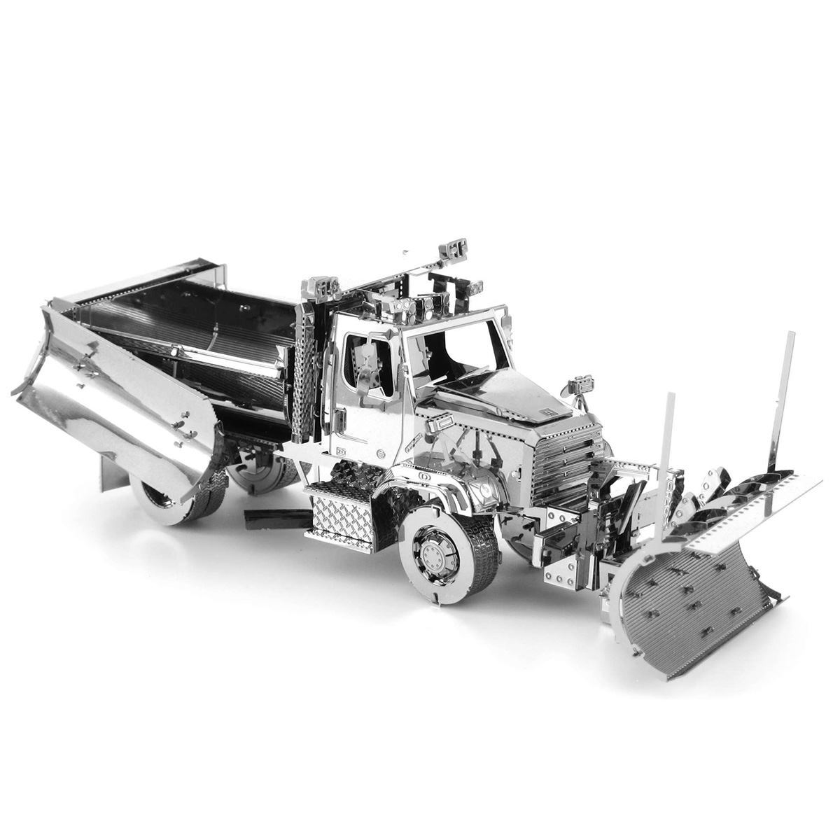 FREIGHTLINER 114SD SNOW PLOW